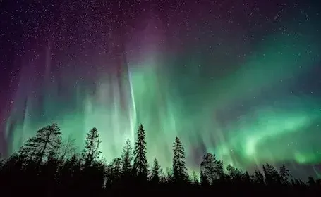 islanda-aurora-vincent-guth-62V7ntlKgL8-unsplash-455