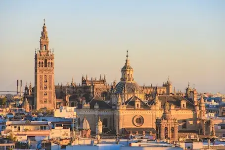 siviglia-henrique-ferreira-62QRdDoe44M-unsplash-455