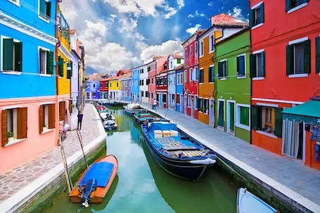 venezia-burano-Depositphotos_22460367_455