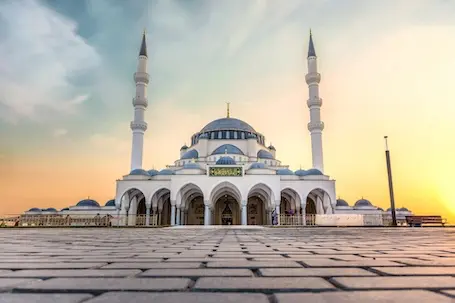 emirati-arabi-Depositphotos_335618936_455