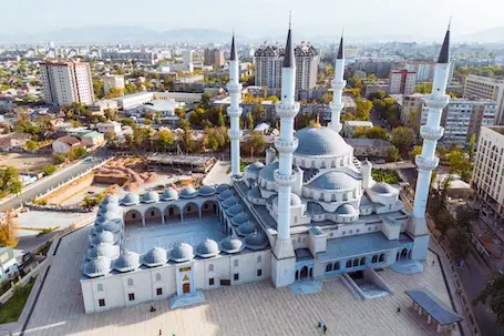 kirghizstan_Depositphotos_744853340_455